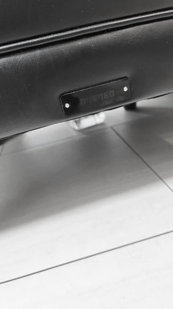 カリモク60 レザーブラック オットマン　ミッドセンチュリー