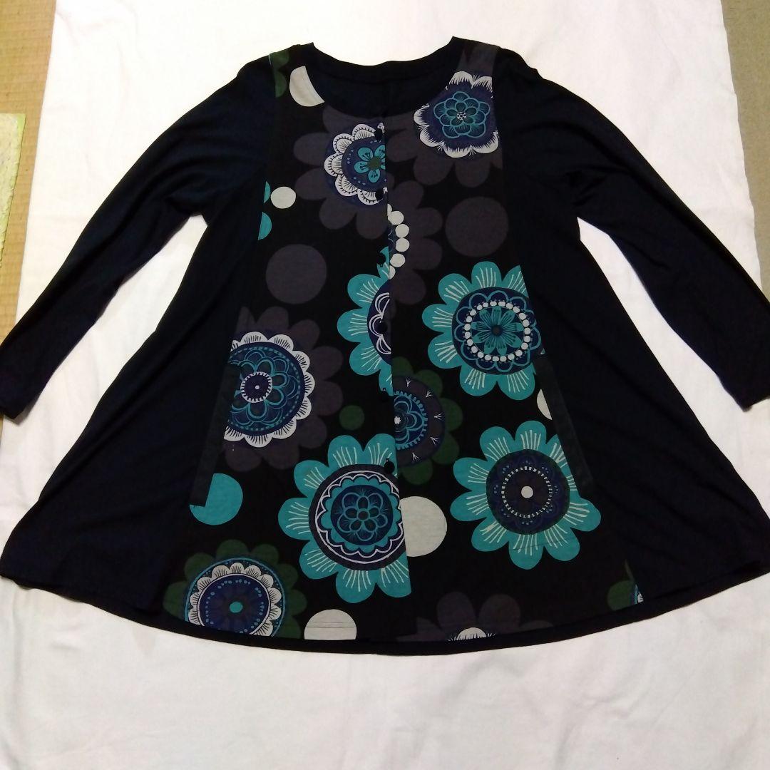 トクコの花がらチュニック