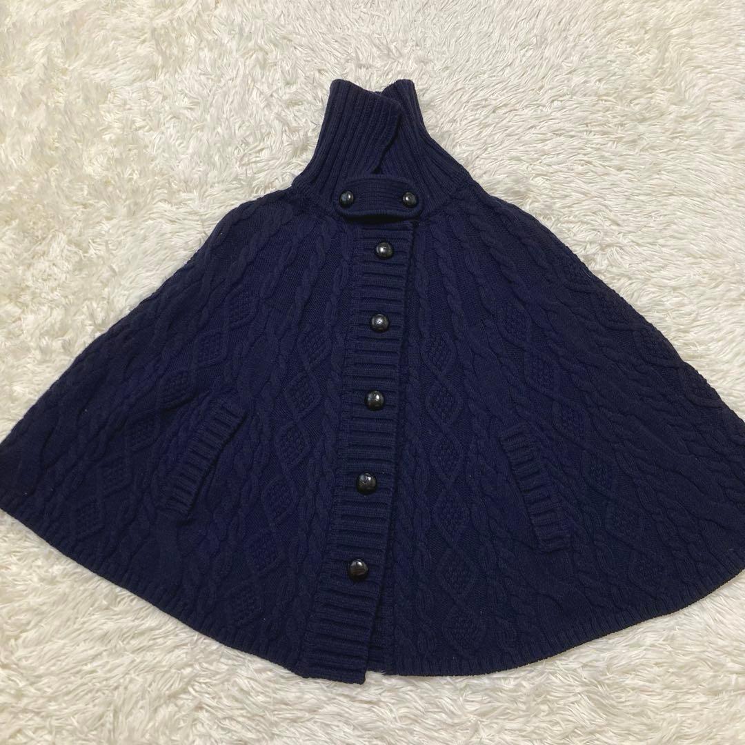 バーバリーブルーレーベル　ポンチョ　カーディガン　ケーブルニット　くるみボタン