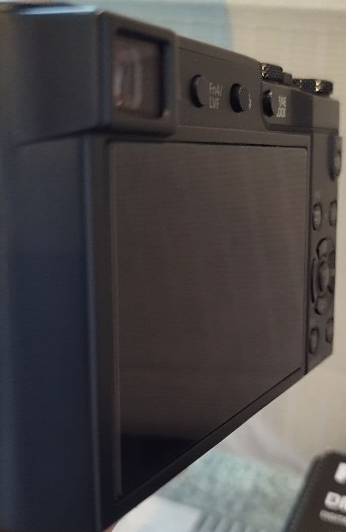 値下げ　Panasonic LUMIX DMC-TX1