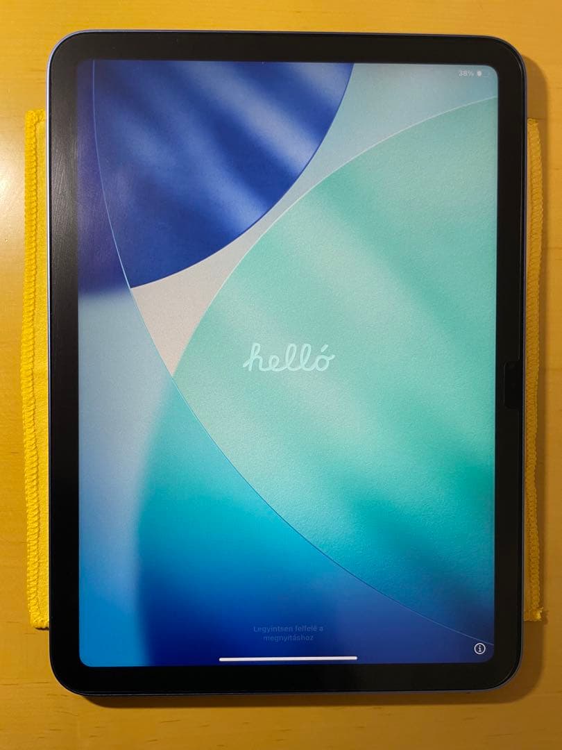 iPad A16 Wi-Fiモデル 128GB - ブルー フィルム+ケース付