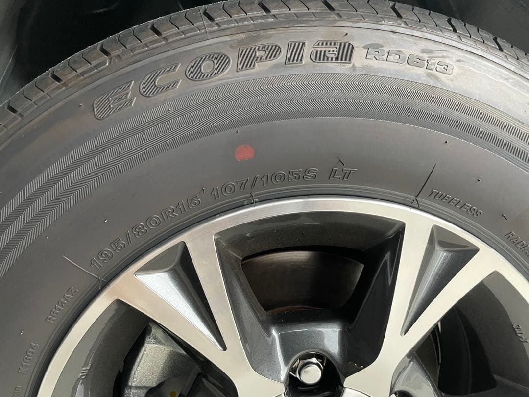ブリヂストン ECOPIA 195/80R15 タイヤセット