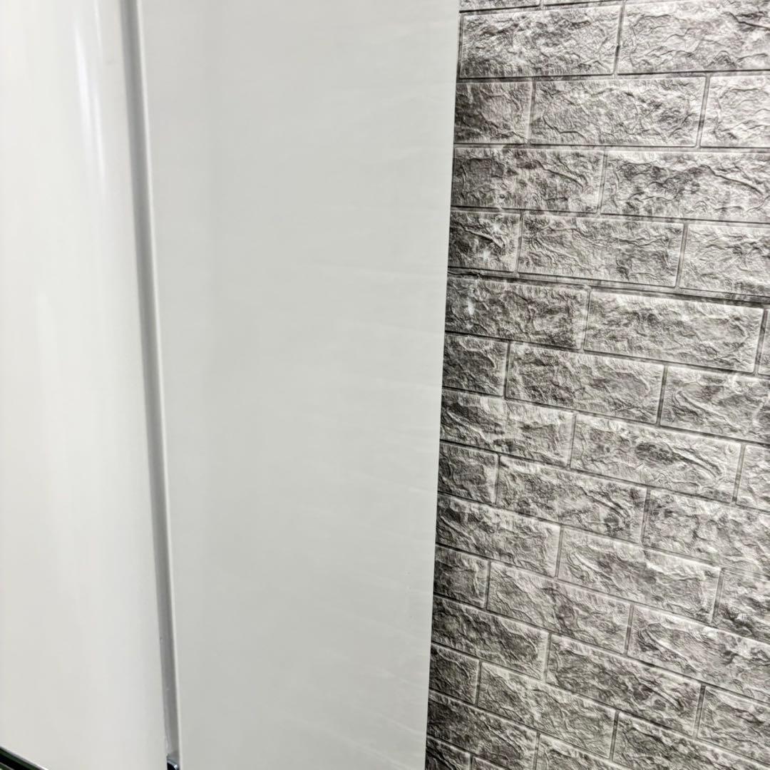 662 最新　2024年製　レトロデザイン　冷蔵庫　130L お洒落　一人暮らし