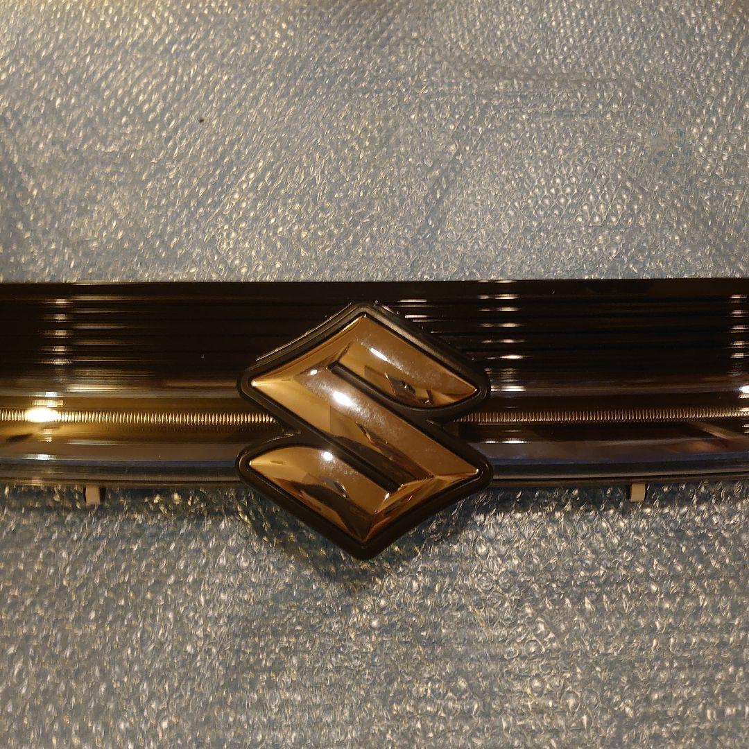 SUZUKI スズキ　ソリオフロントグリル