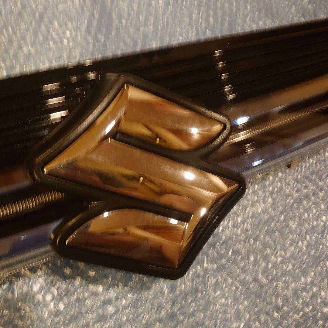 SUZUKI スズキ　ソリオフロントグリル