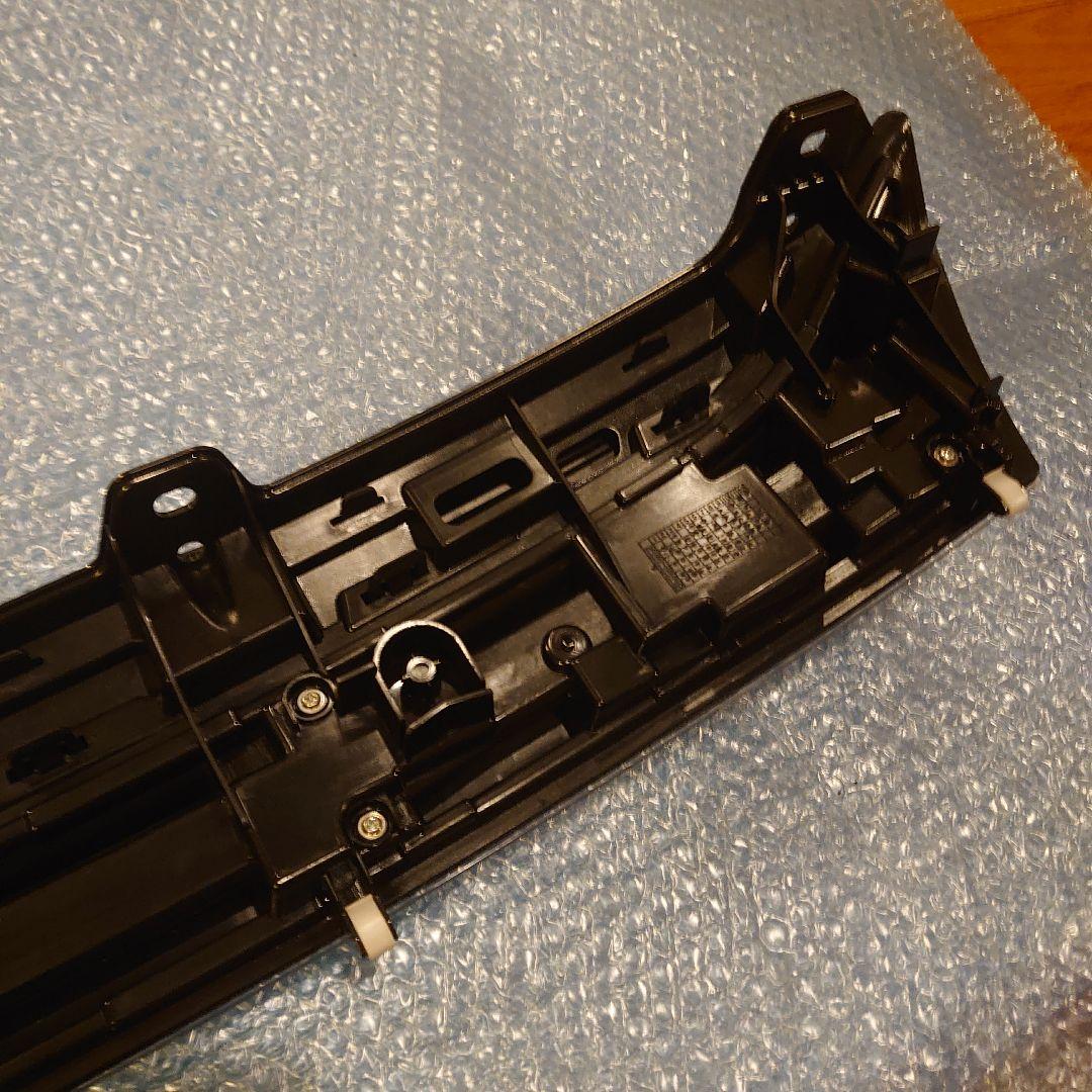 SUZUKI スズキ　ソリオフロントグリル