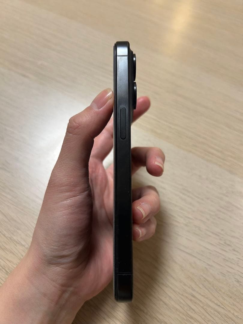 iPhone15Pro 128GB 画面交換歴あり ジャンクだが使用可能