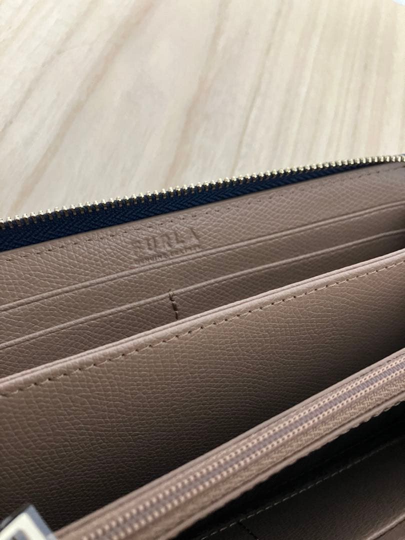新品未使用✨保護シール付 FURLA フルラ 長財布 ネイビー 訳あり特価