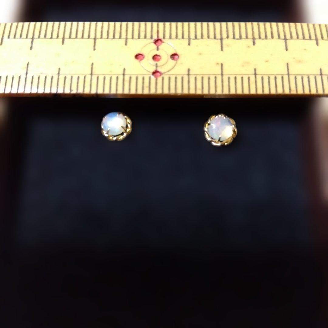 k18ピアス両耳用　オパール