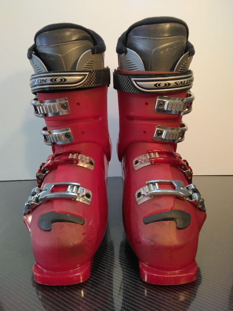 SALOMON スキー靴 赤