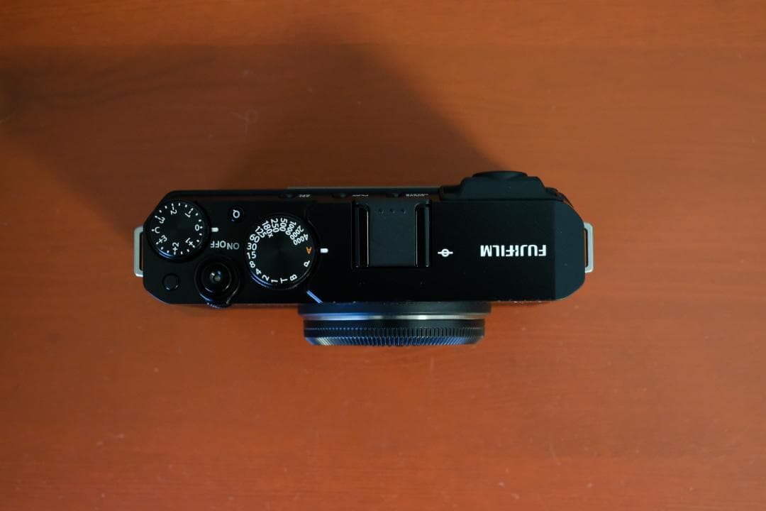 【美品】Fujifilm X-E4 ミラーレス一眼 本体+純正オプション多数