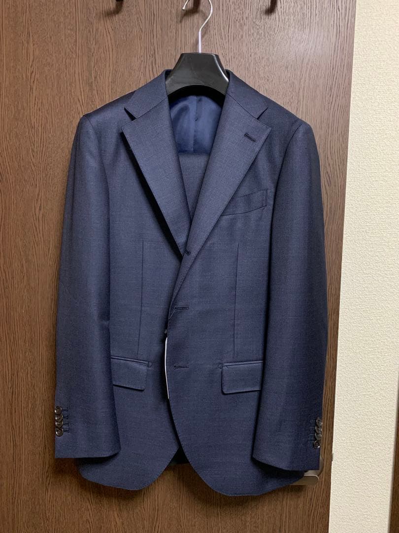 A4新品未使用！極上高級イタリアREDAウール100%ネイビー無地3ピーススーツ