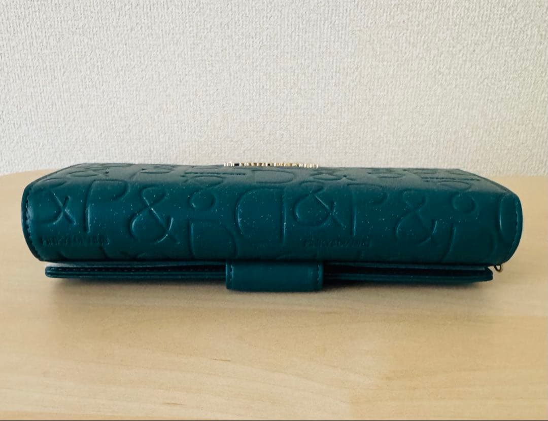 新品☆PINKY&DIANNE カヌレ かぶせ長財布☆緑☆大容量カード収納付き