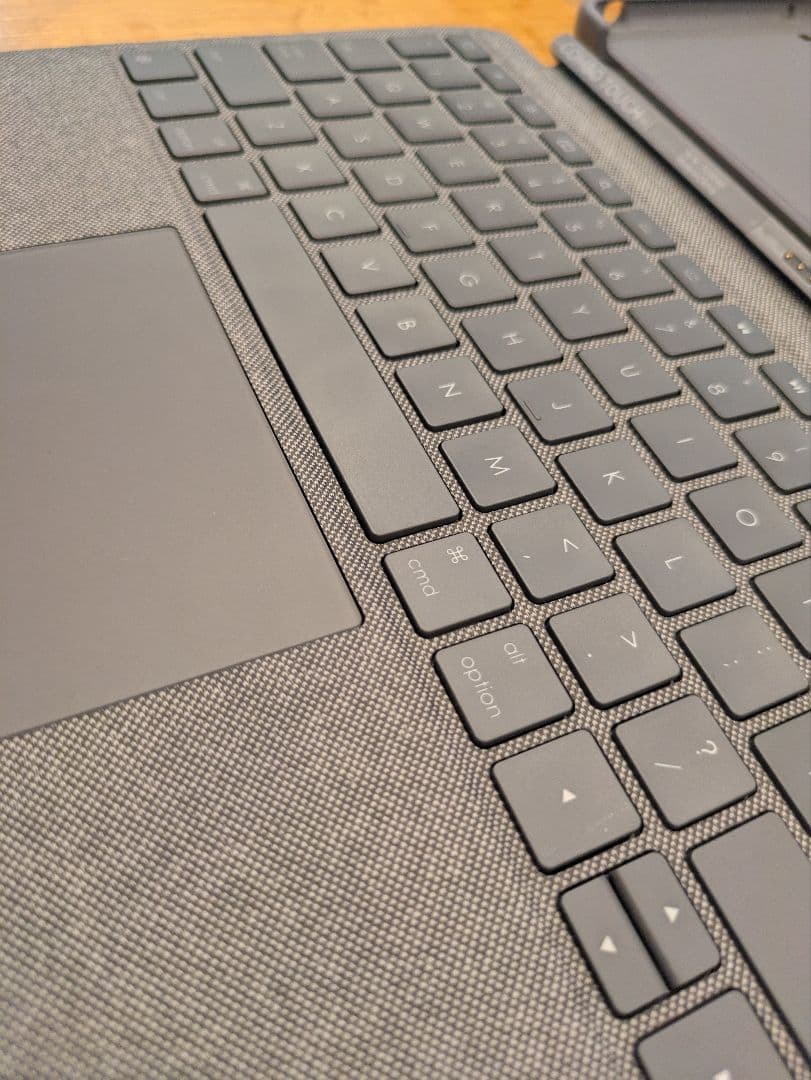 logicool COMBO TOUCH iPad用キーボードケース