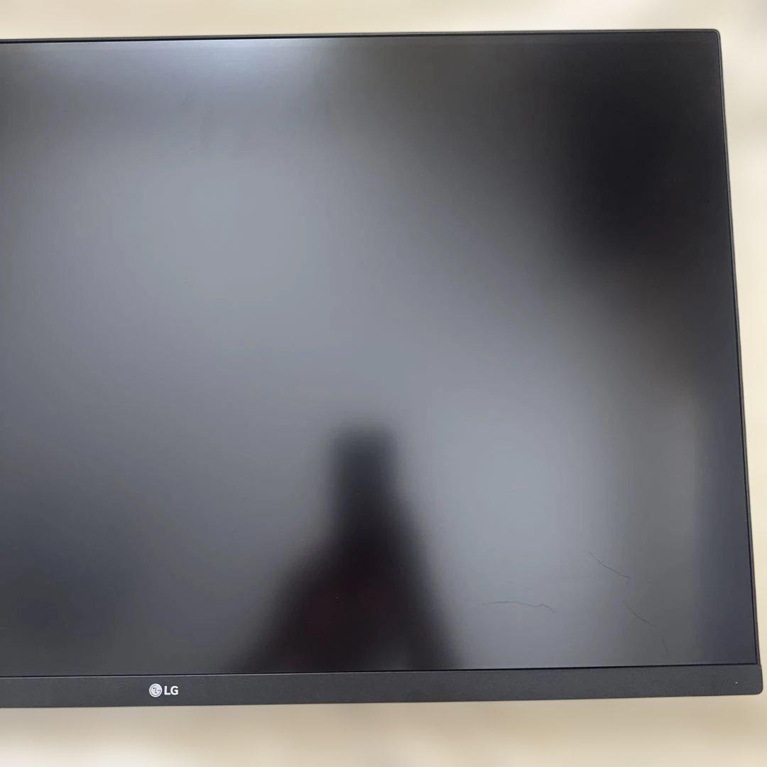 LG 31.5インチ4Kモニター 32UN880