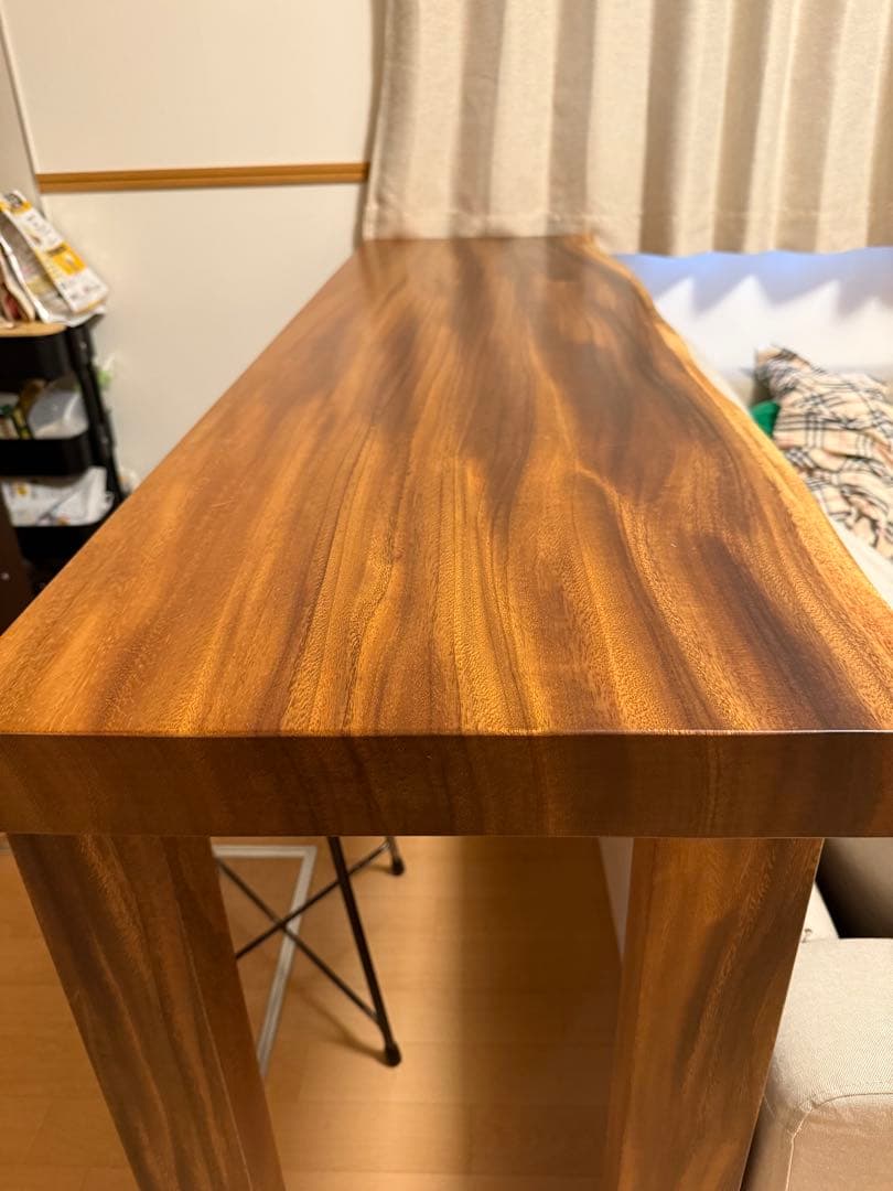 モンキーポッドカウンターテーブル　スツール付き