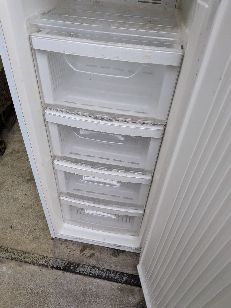 ハイアール冷凍庫JF-NUF136E