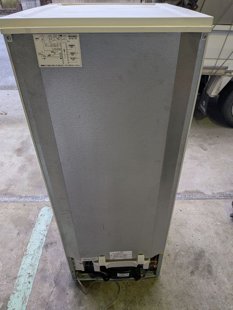 ハイアール冷凍庫JF-NUF136E