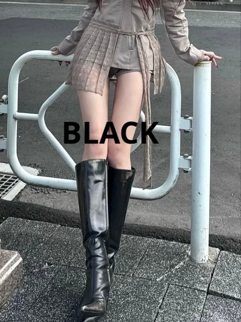 スカート theredthread G tech pleats skirt / BLACK