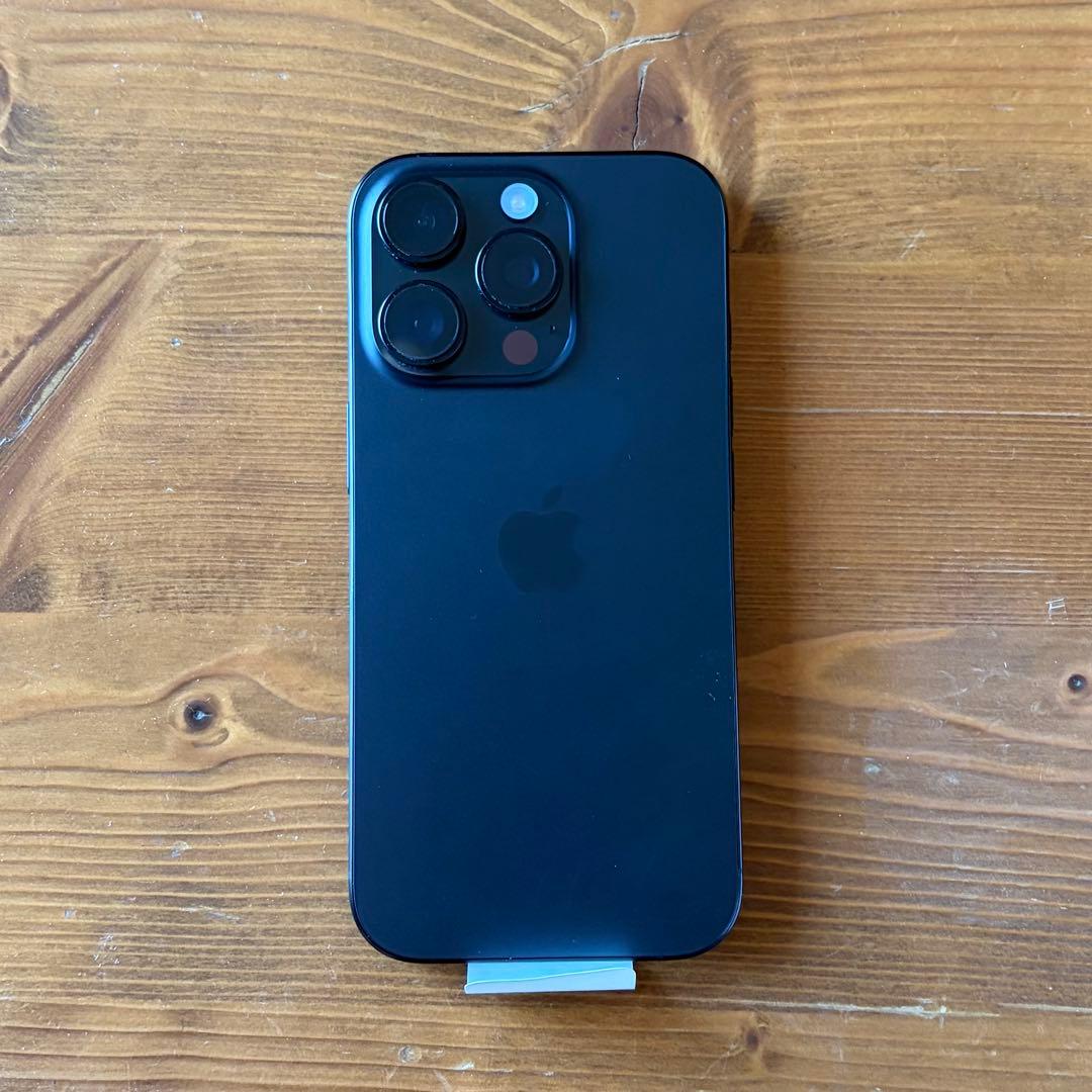 iPhone 16 Pro 128GB ブラックチタニウム