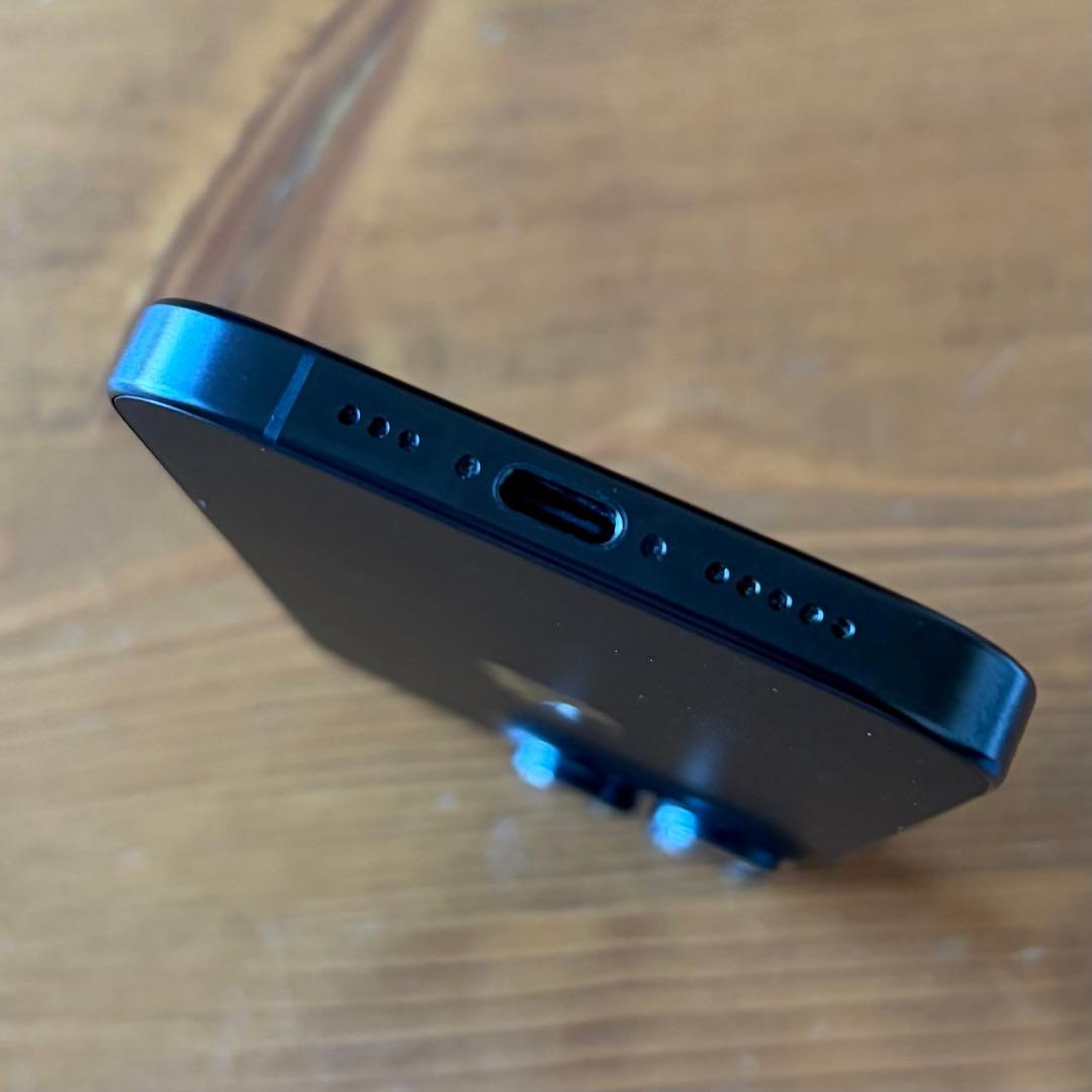 iPhone 16 Pro 128GB ブラックチタニウム