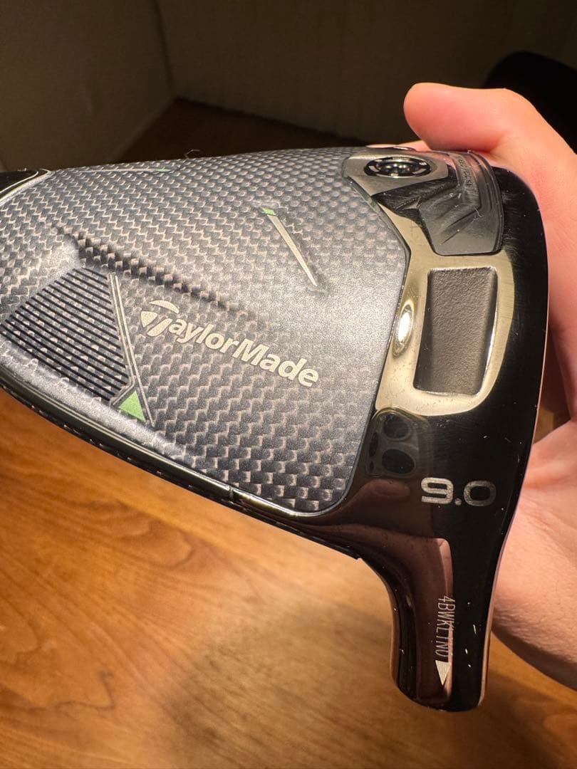 テーラーメイド QI35ドライバー 9度のヘッドと未使用ヘッドカバー
