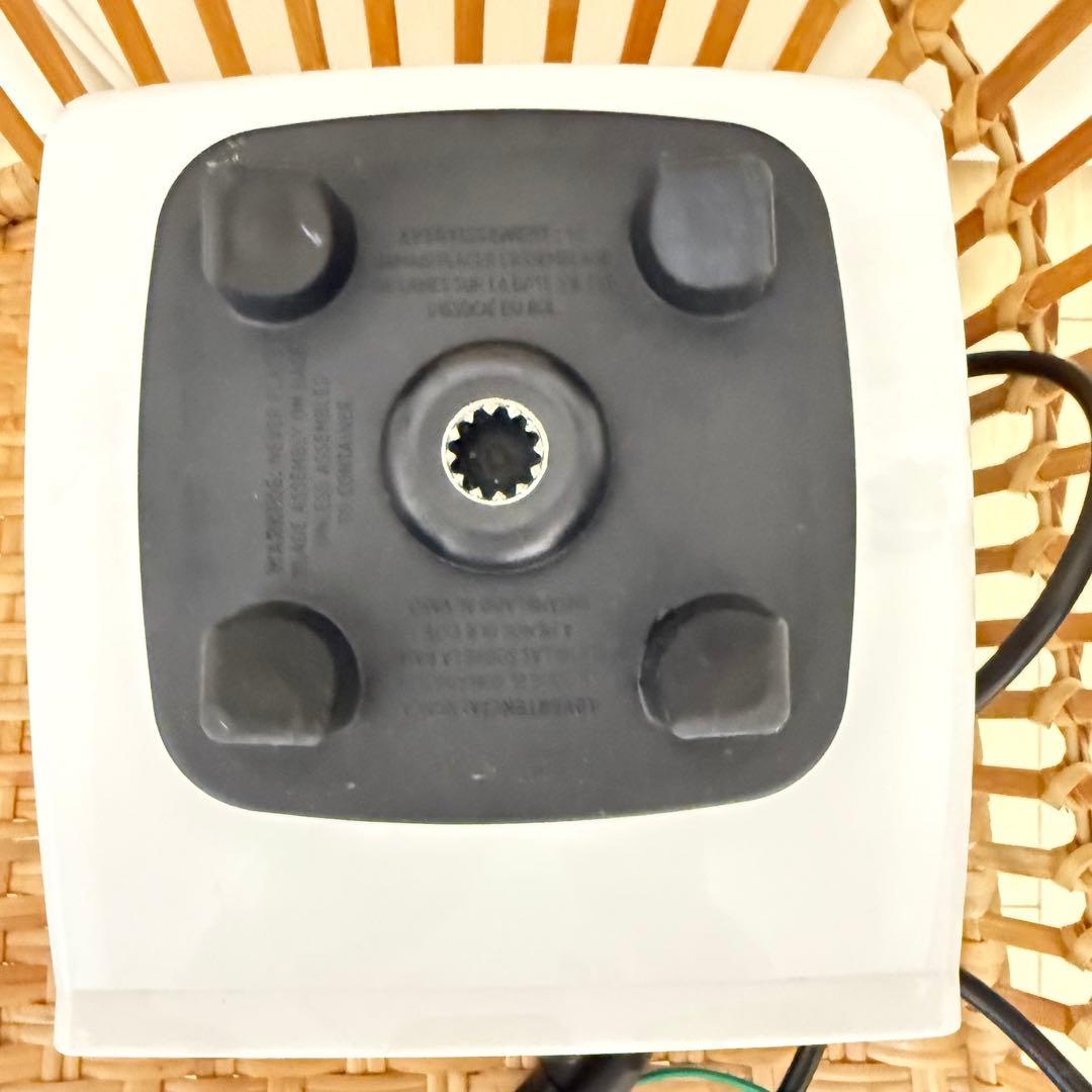 Vitamix バイタミックスブレンダーVM0111（TNC5200）