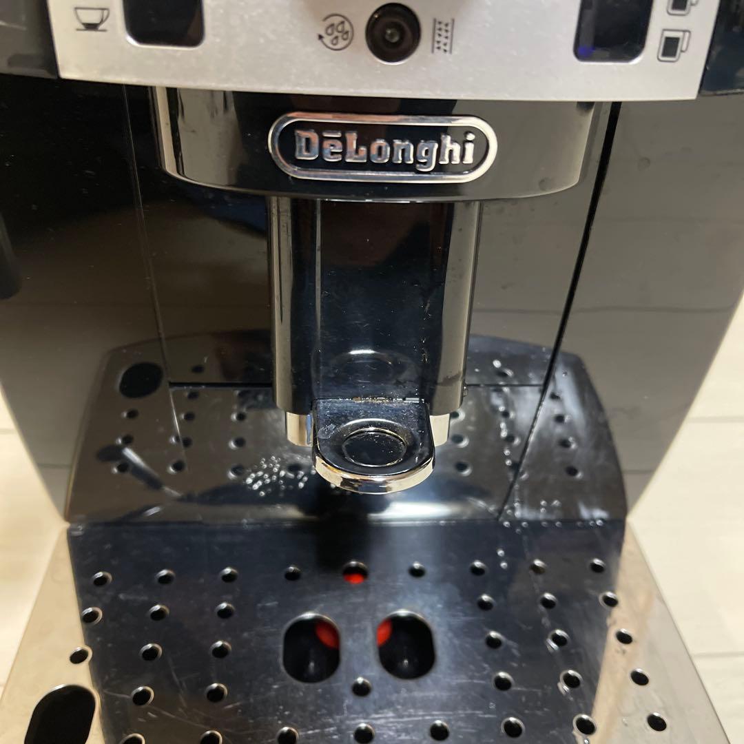 デロンギ　全自動コーヒーメーカー マグニフィカS ECAM22112Bジャンク