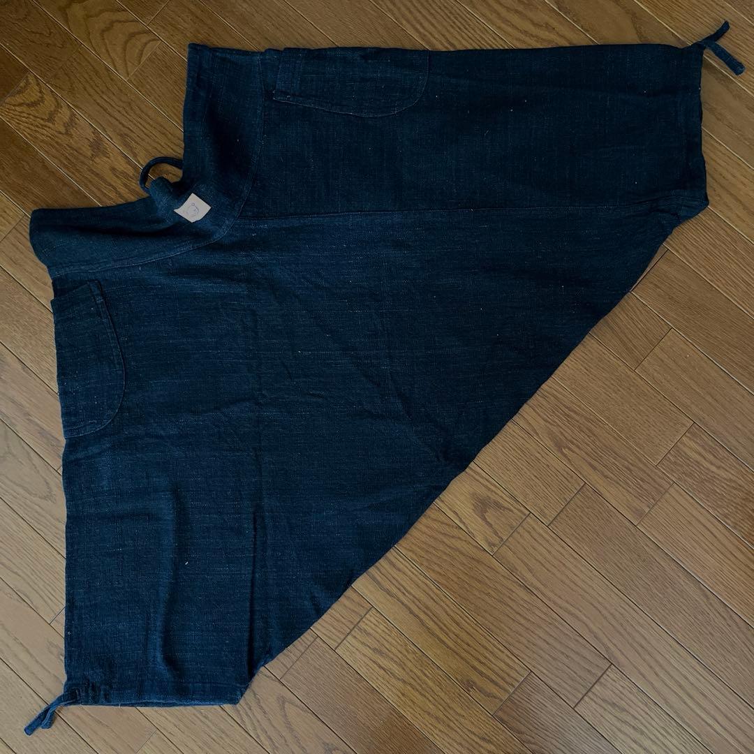 うさとの服 USATO ショート丈 ムササビ パンツ 黒 藍染め 麻