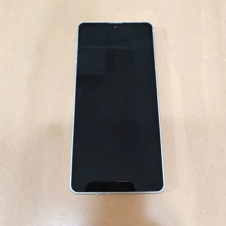 【ジャンク品】AQUOS SENSE8 SHG11 ペールグリーン　本体