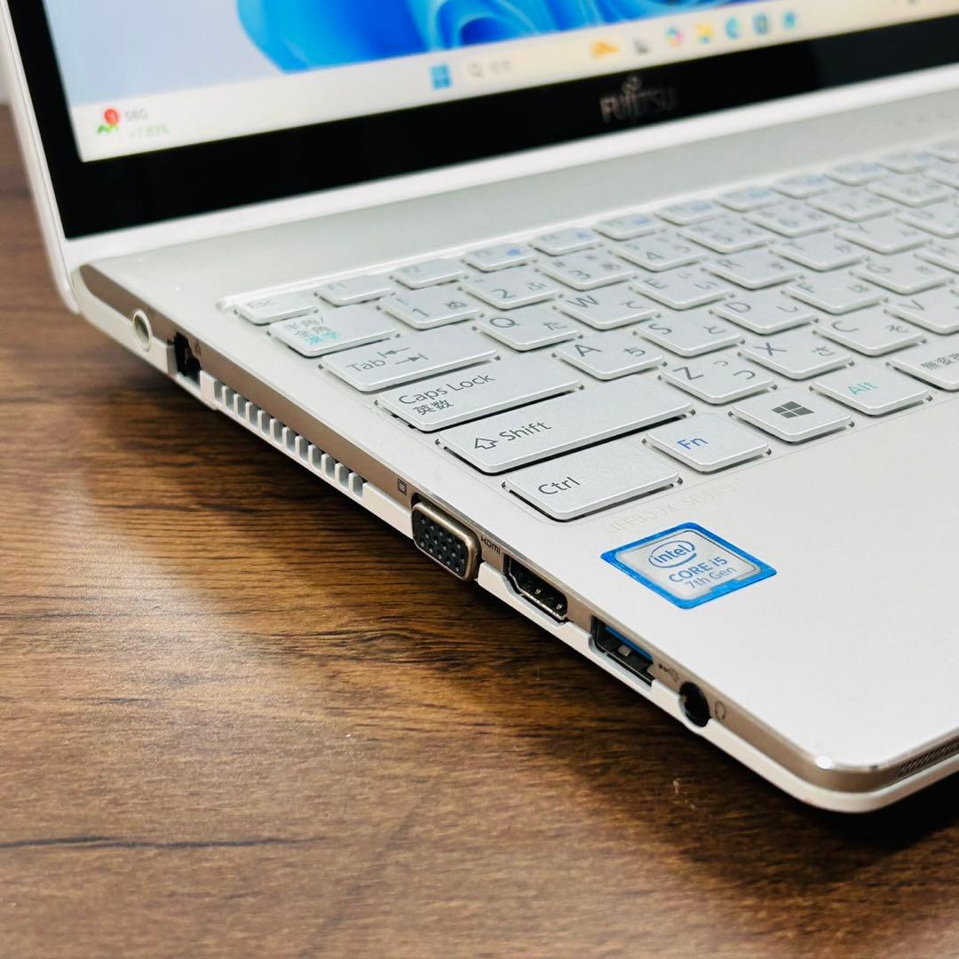 SSD搭載★オフィス付きノートパソコン★Windows11★WEBカメラ 富士通
