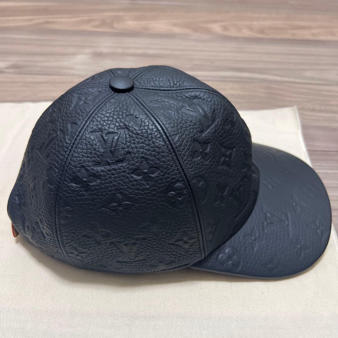 ルイヴィトン レザー モノグラム キャップ 黒 60 美品　値引き可