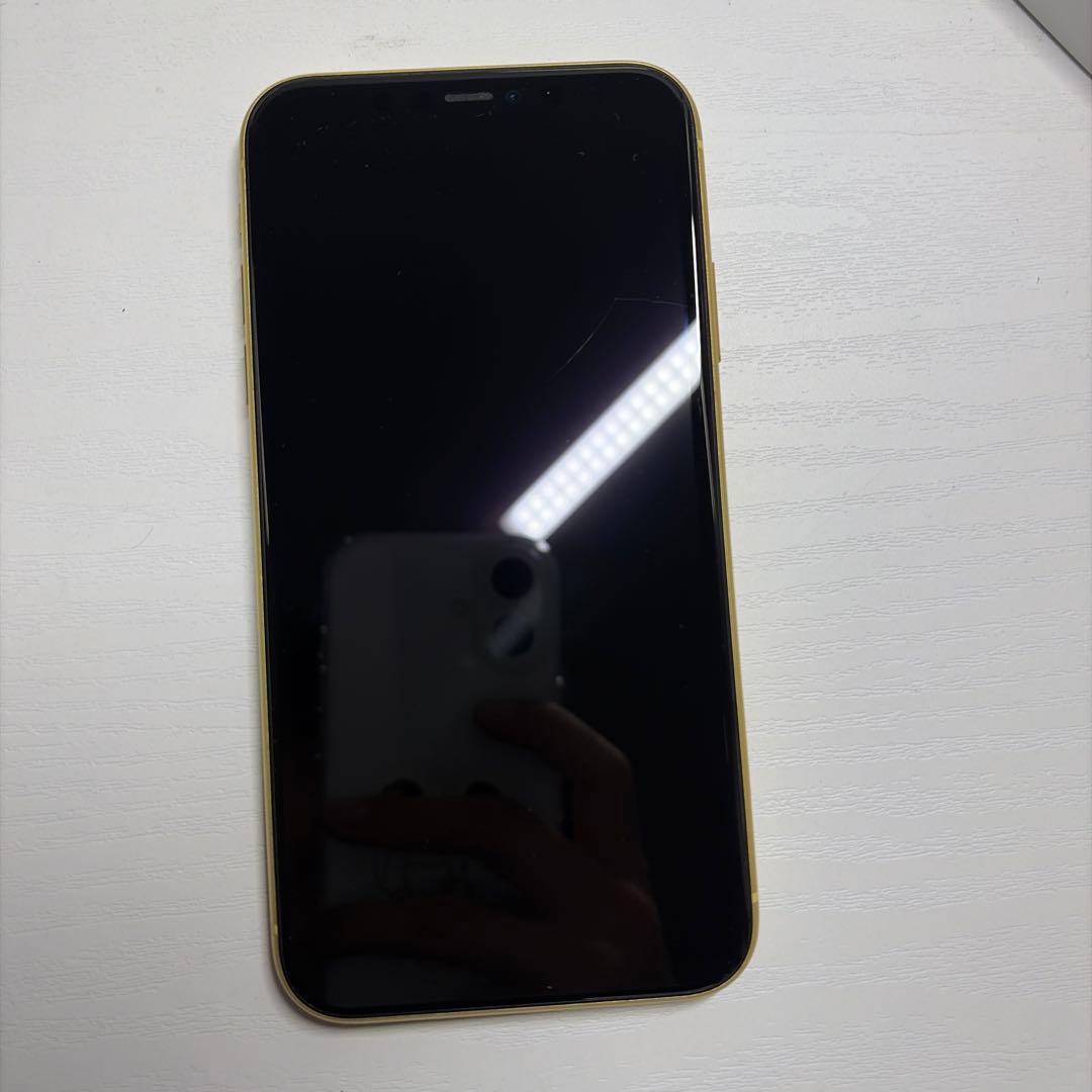 iPhone 11 128GB イエロー　（iFaceケース付き）