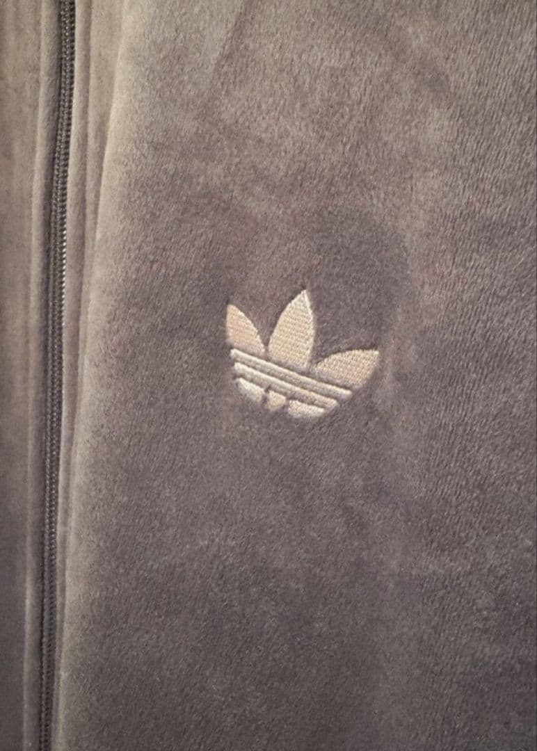 adidas originalsファイヤーバード トラックトップ ベロア