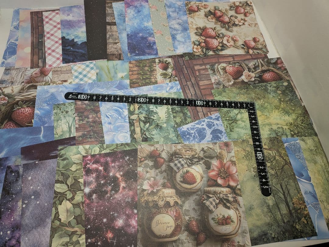 ⑤コラージュ　シール　紙もの　シーリング