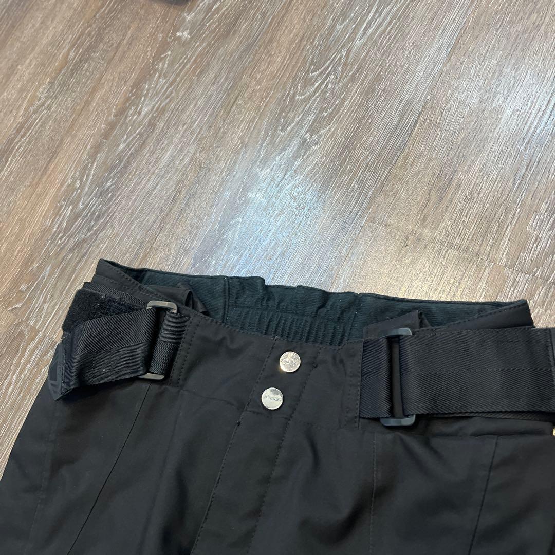 大幅お値引きしましたフェニックス レディース　美品　　上下　スキーウェア　M