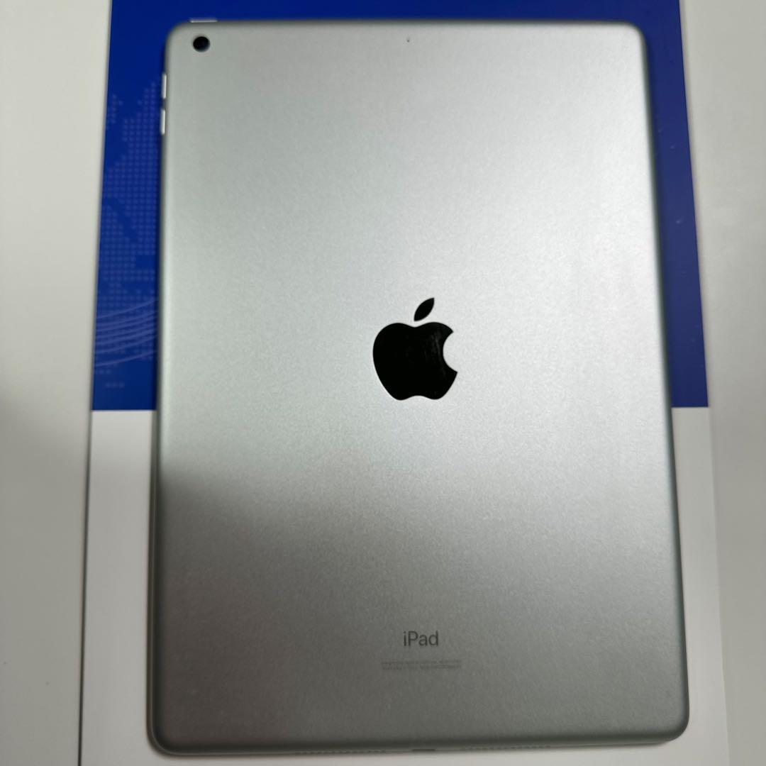 Apple iPad 第7世代 10.2インチ シルバー 本体