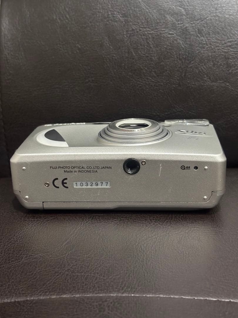 【動作良好】FUJIFILM コンパクトカメラ Silvi Fi