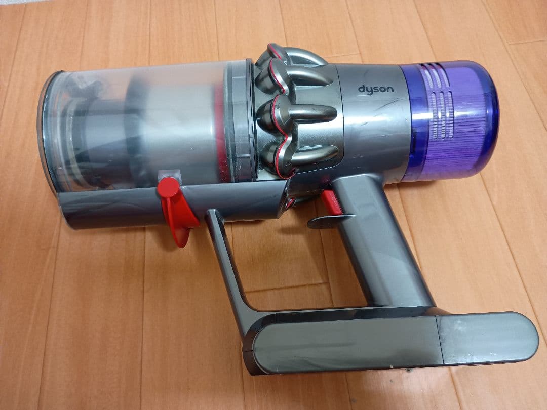 Dyson V11 Fluffy SV14　ダイソン　コードレス掃除機