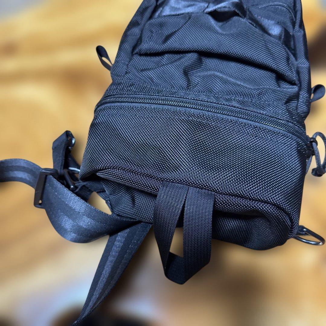 バッグ BRIFING SLING BAG