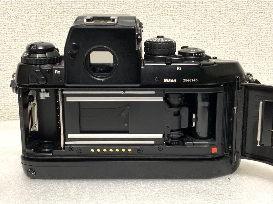 Nikon F4 フィルムカメラ
