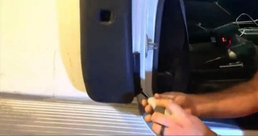 ハイエース　100系　シュノーケル　スノーケル　エアロ　防災アイテム