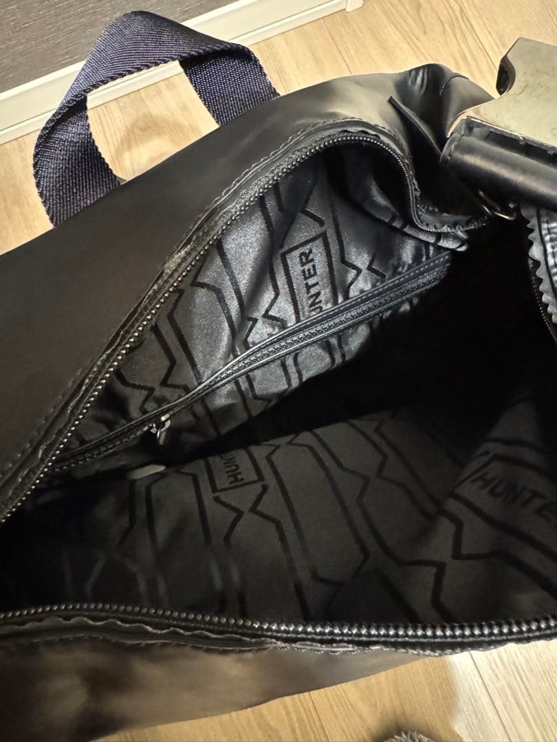 HUNTER ラバライズドレザーリュック