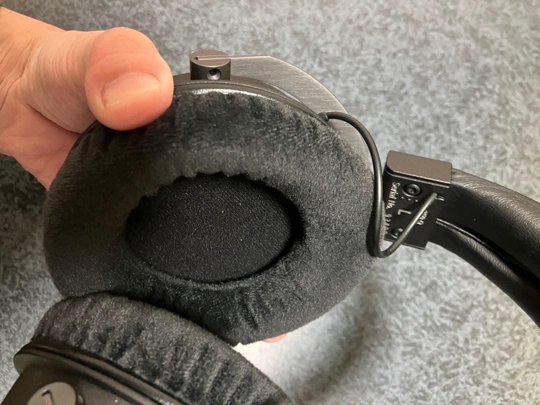 ヘッドホン beyerdynamic DT 1990 PRO