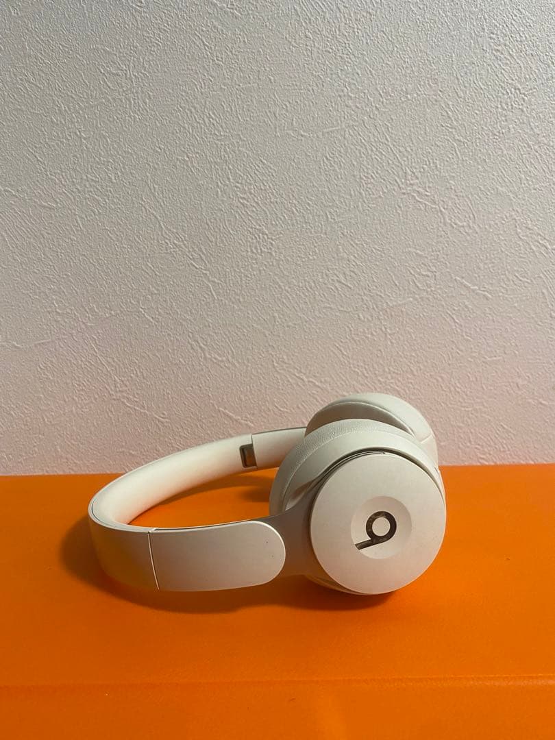 Beats Solo Pro ヘッドホン