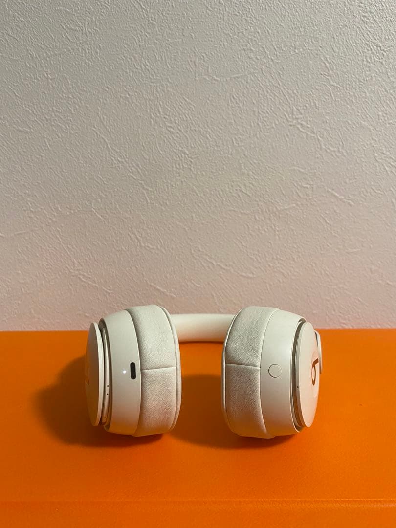 Beats Solo Pro ヘッドホン