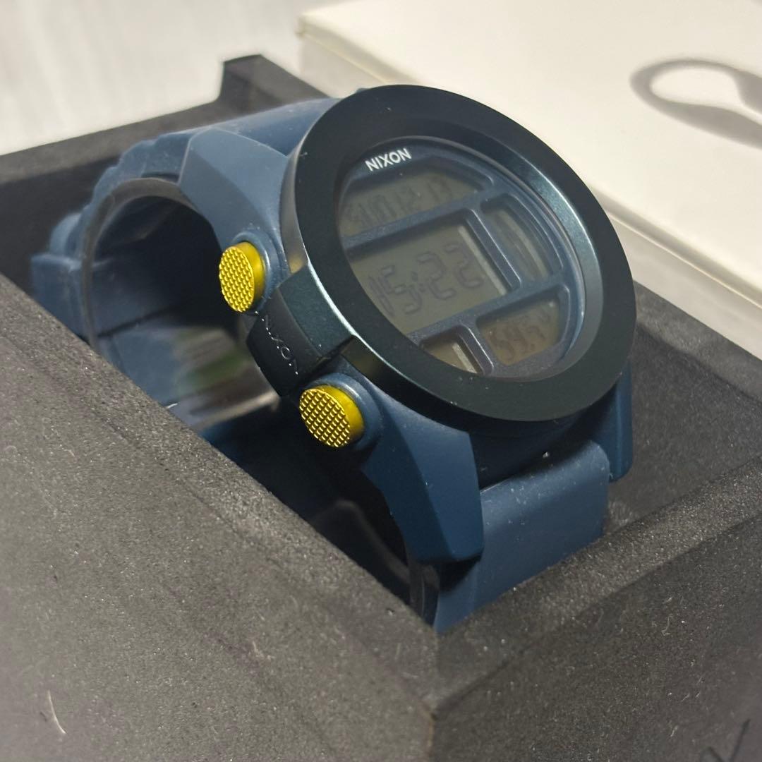 NIXON UNIT デジタル腕時計 【未使用】