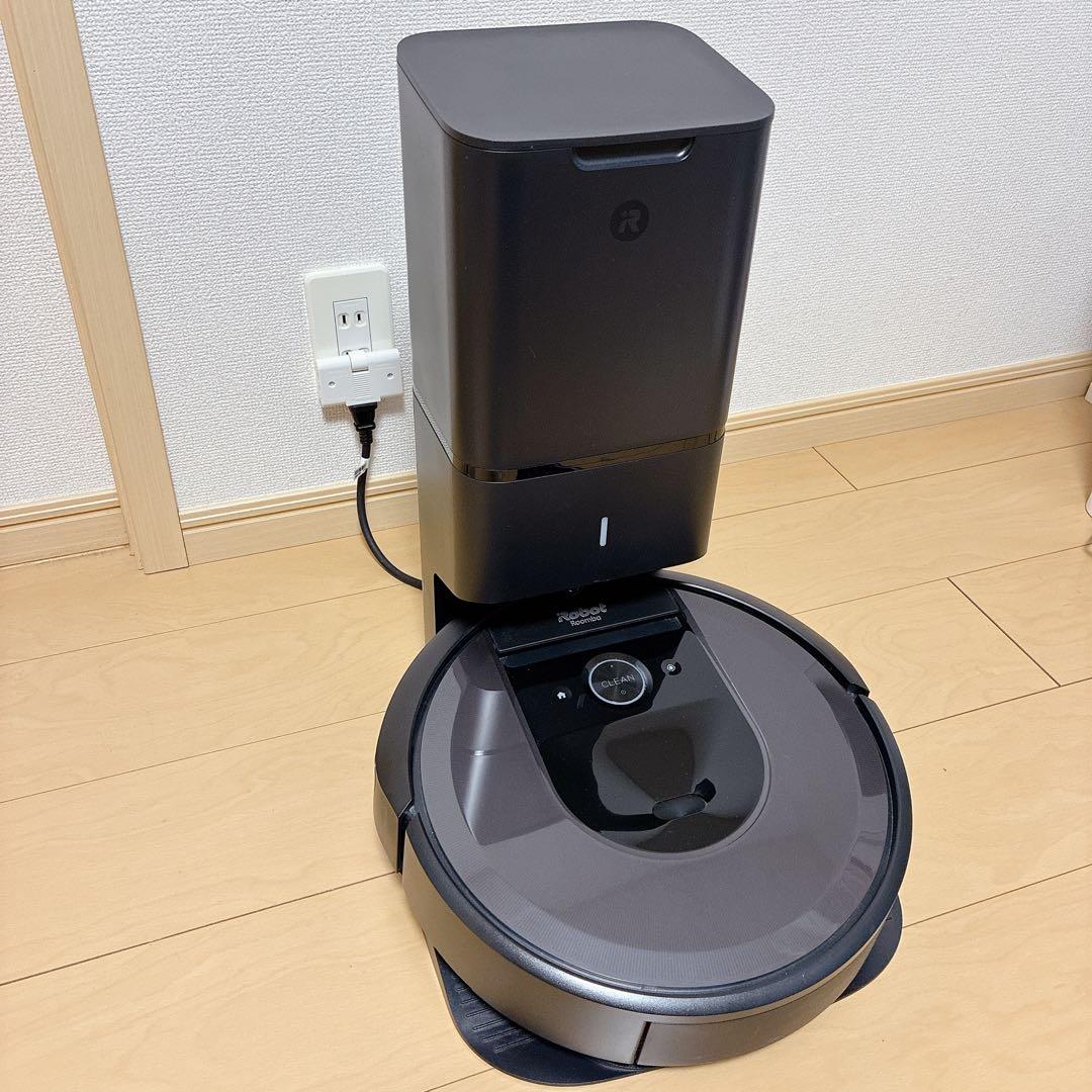 【美品】ルンバ i7＋ プラスiRobot 自動ゴミ排出機能付き　付属品付き