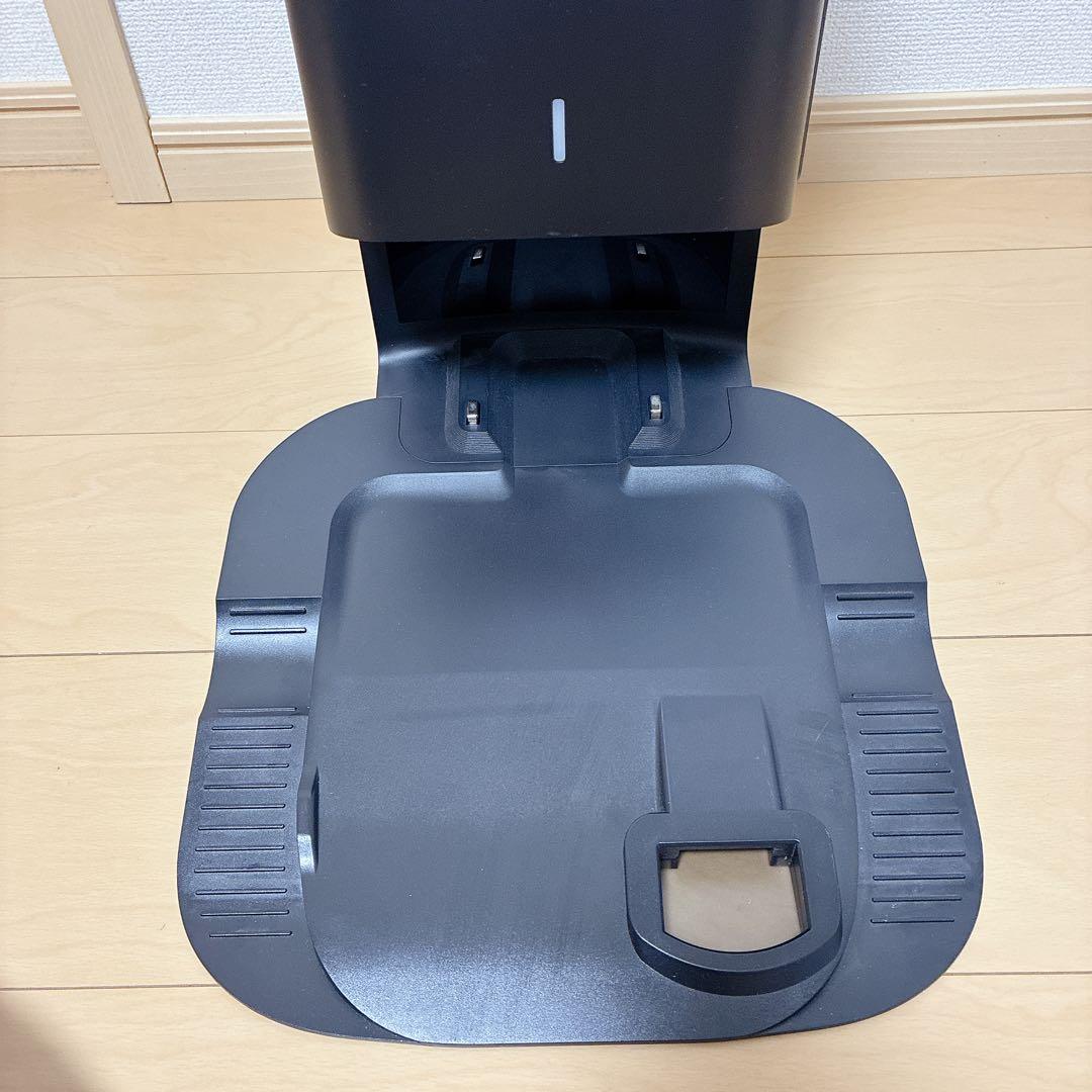 【美品】ルンバ i7＋ プラスiRobot 自動ゴミ排出機能付き　付属品付き