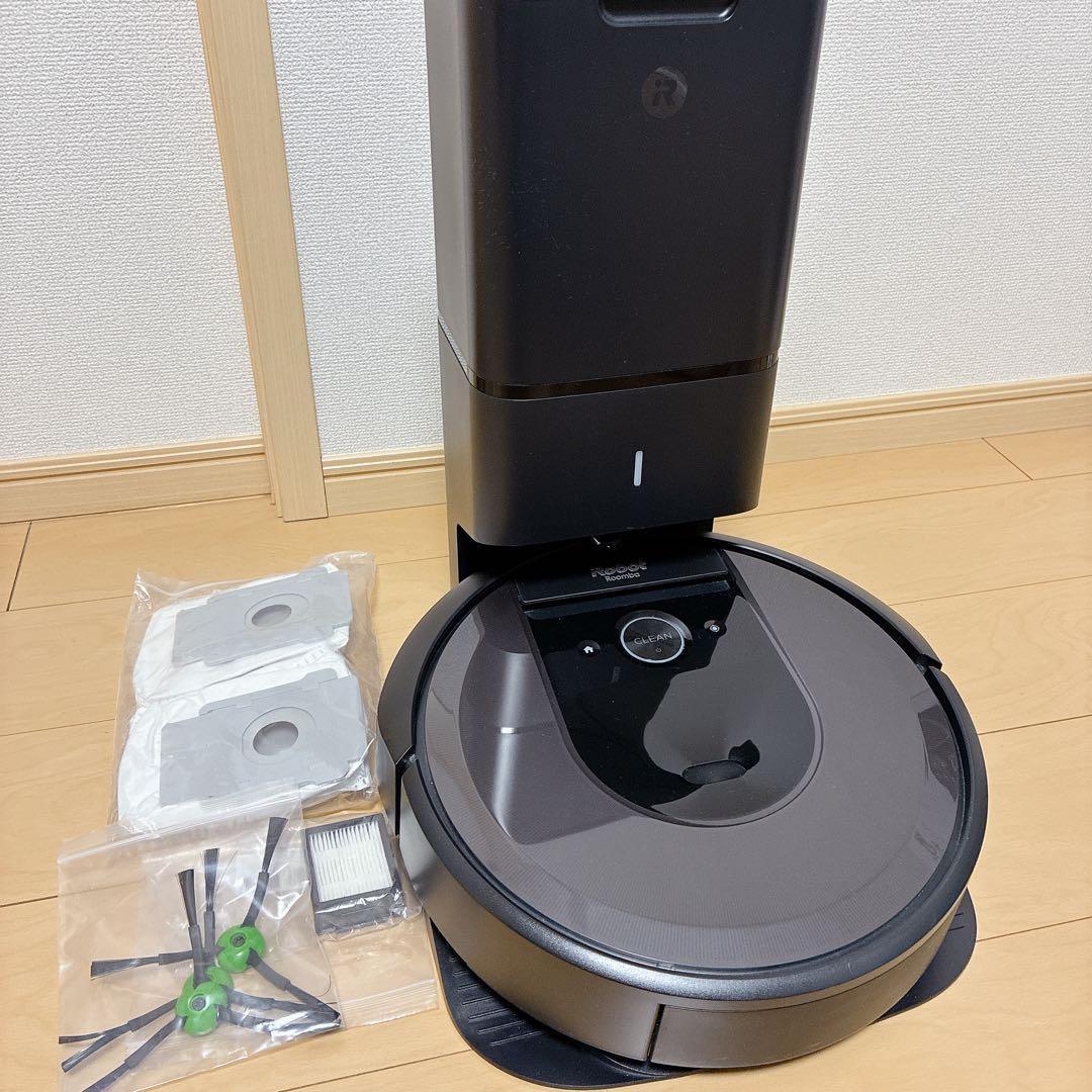 【美品】ルンバ i7＋ プラスiRobot 自動ゴミ排出機能付き　付属品付き
